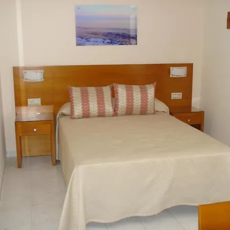 Hostel Marazul